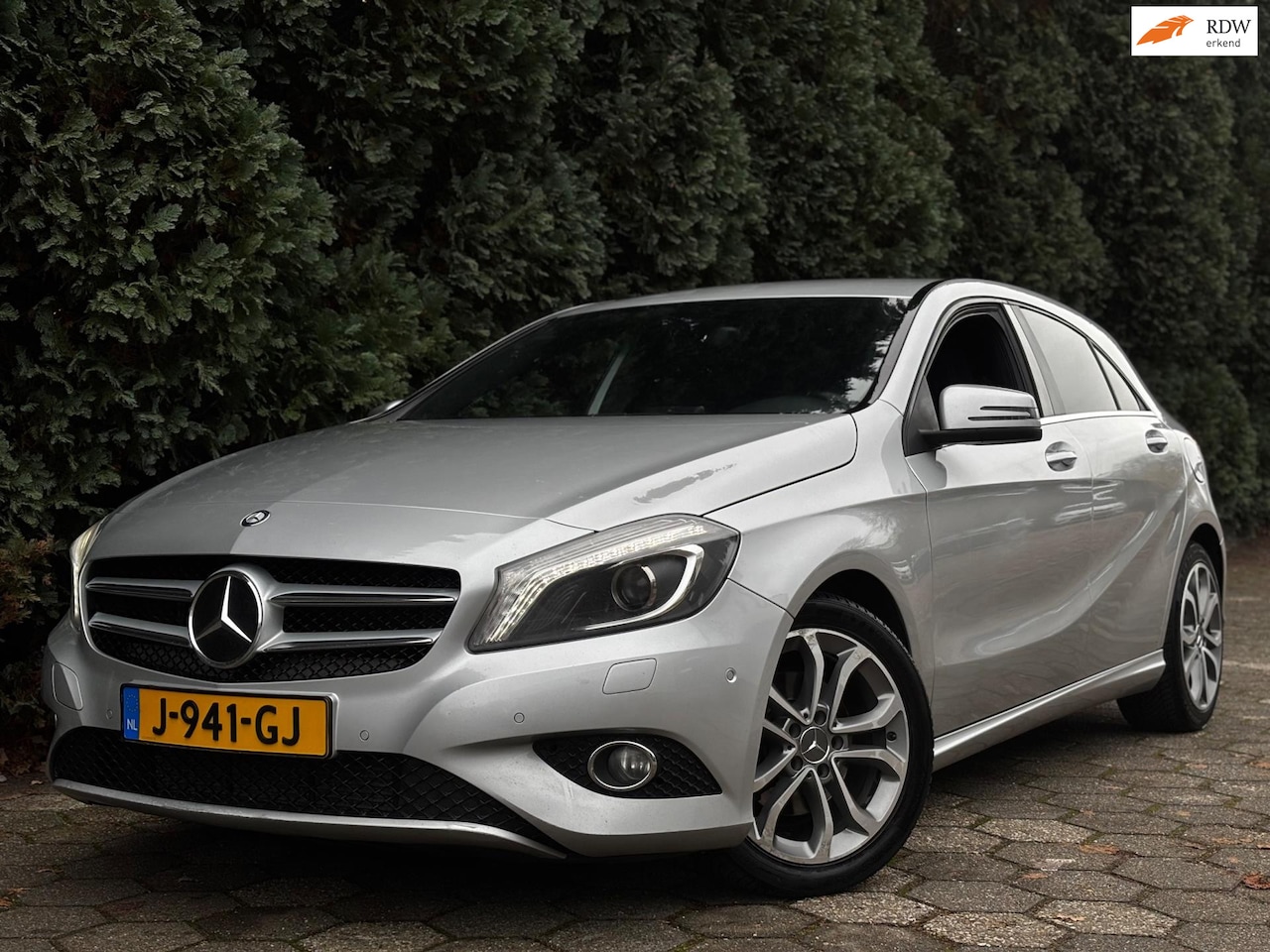Mercedes-Benz A-klasse - | 180 Ambition | Led | Stoelverwarming - AutoWereld.nl