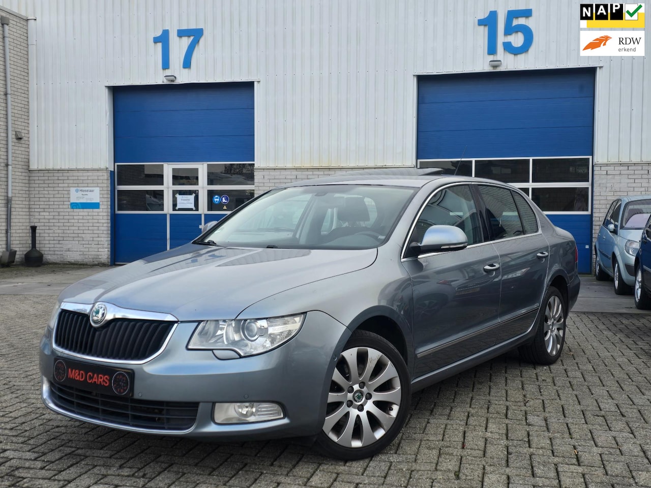 Skoda Superb - 1.8 TSI Elegance AUTOMAAT/NAP/STOEL VW/ELEK STOELEN - AutoWereld.nl