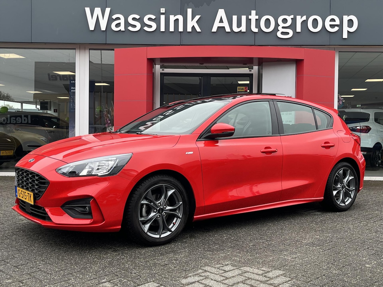 Ford Focus - 1.0 EcoBoost 125pk ST-Line Business I Glazen Schuif/kanteldak I Winterpack I Parkeersensor - AutoWereld.nl