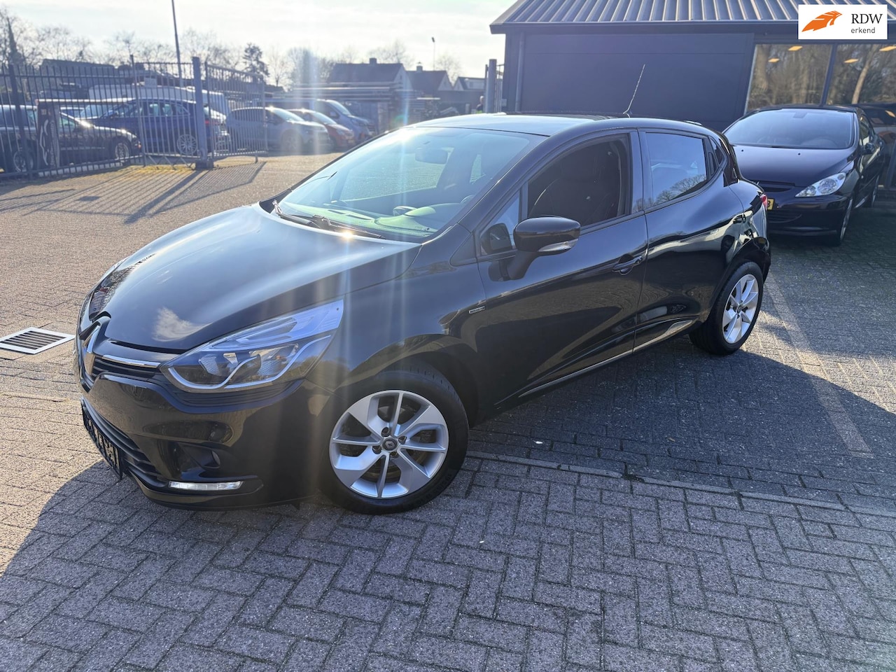 Renault Clio - 1.2 TCe Limited*Navi*Pdc*Lichtmetaal*Airco!!! - AutoWereld.nl