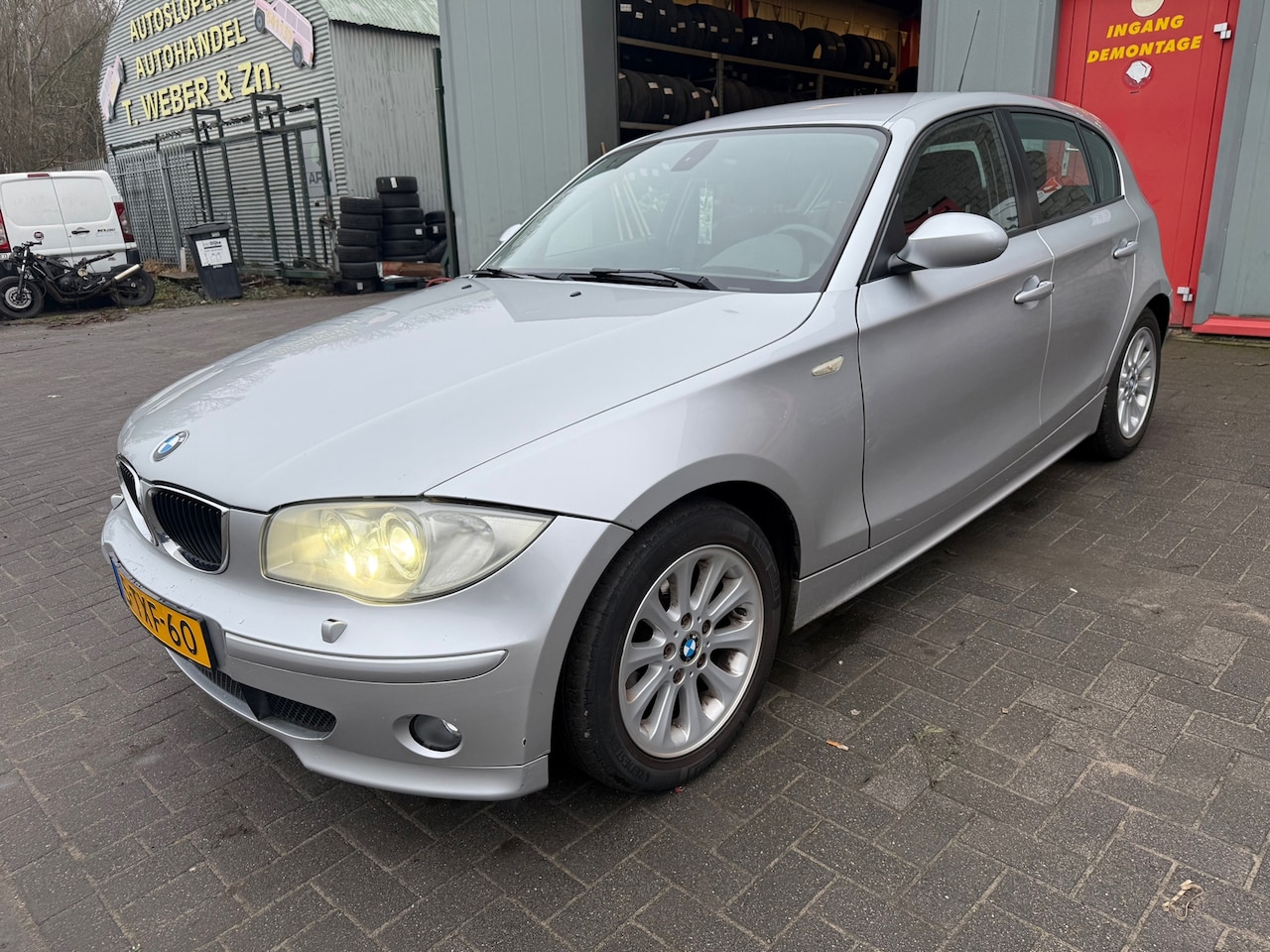 BMW 1-serie - 118i 118i - AutoWereld.nl