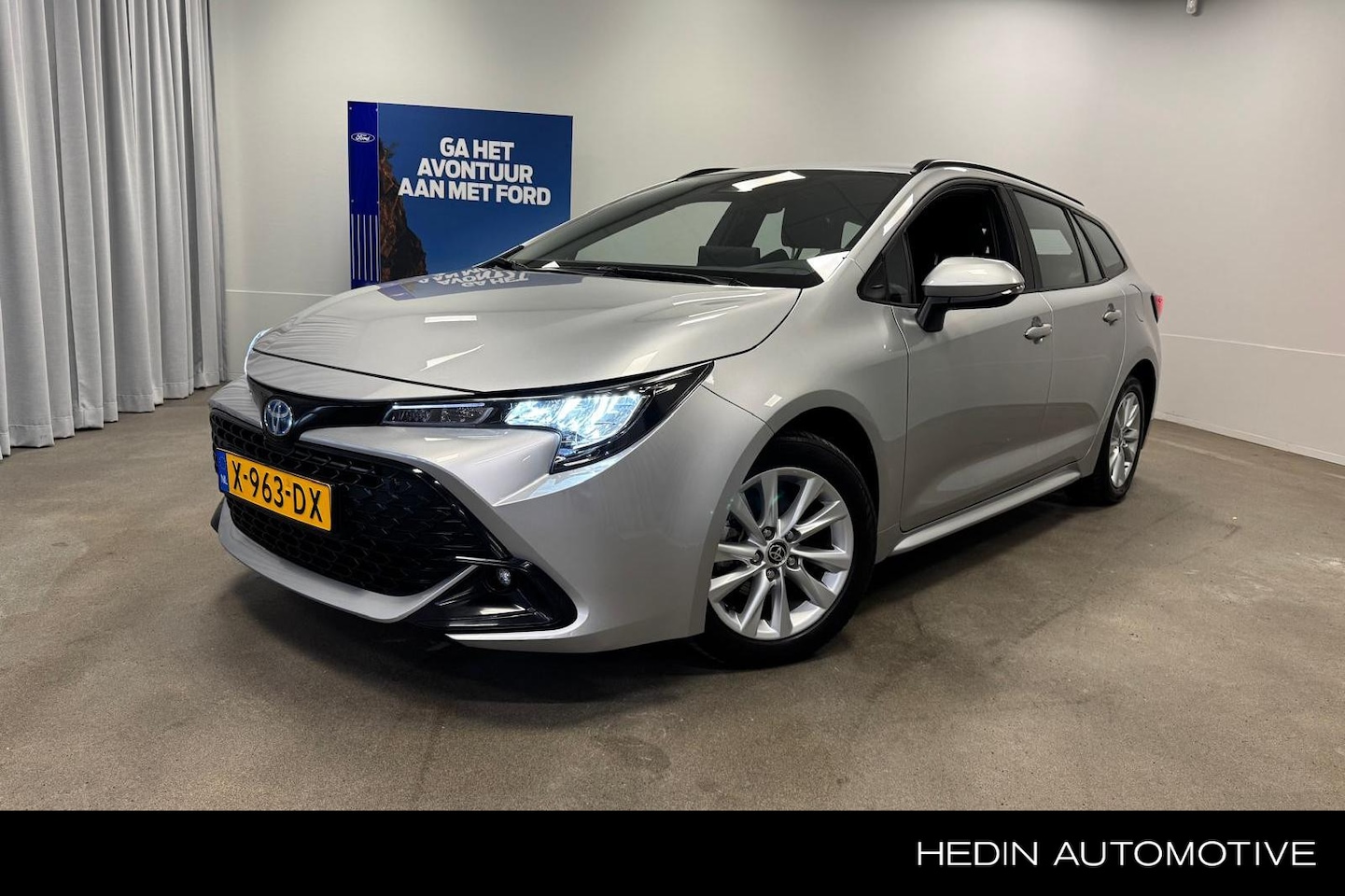 Toyota Corolla Touring Sports - Hybrid 140 Active | Navigatie | Car Play | Camera | All-Season | Android Auto | Adaptive C - AutoWereld.nl