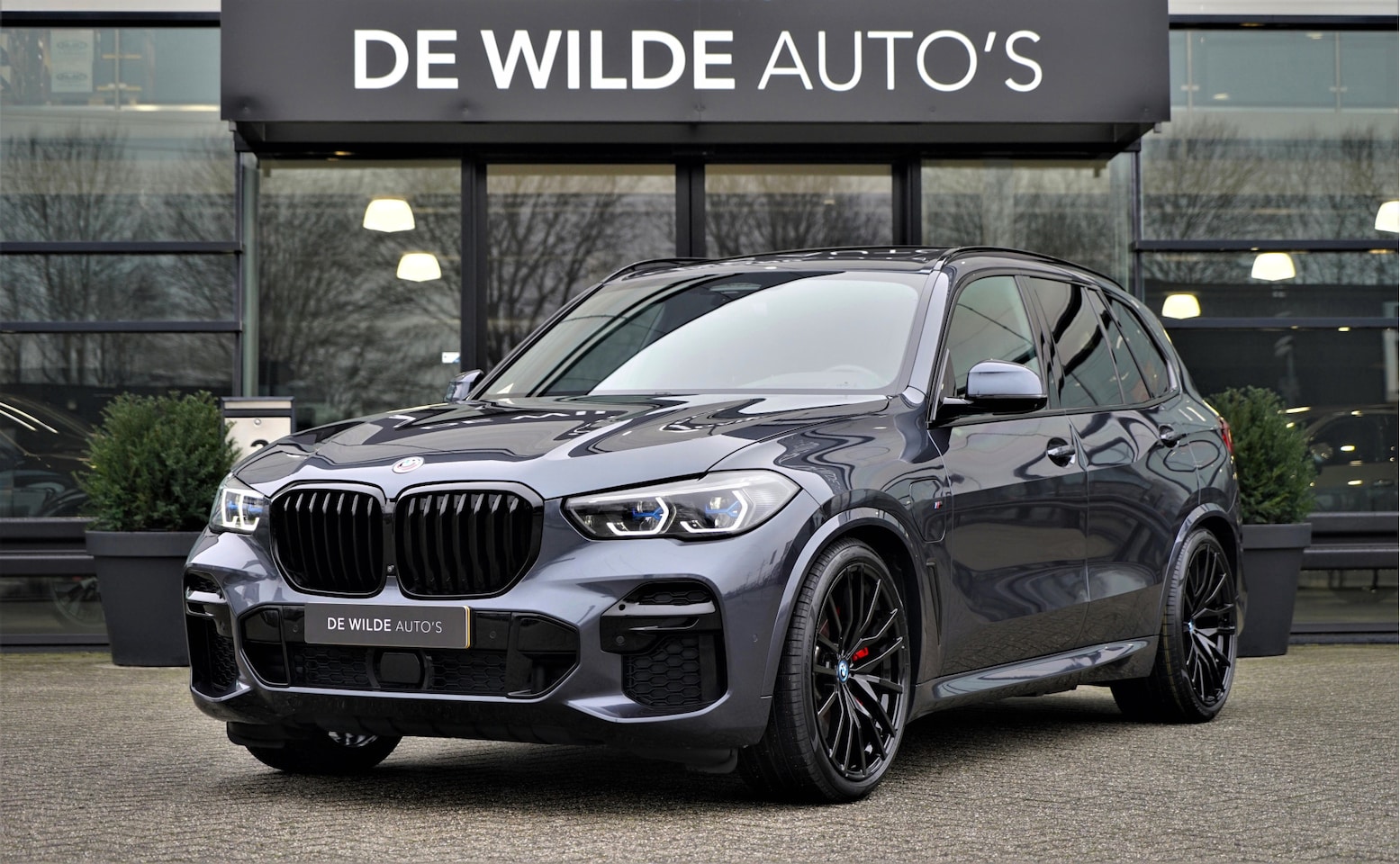 BMW X5 - xDrive45e M-sport Bowers&Wilkins Pano SkyLounge Massage NL-auto 1e eign. - AutoWereld.nl