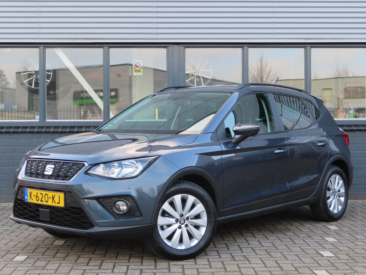 SEAT Arona - 1.0 TSI Style Business Intense | trekhaak | adaptive cruise | camera | automatische airco - AutoWereld.nl