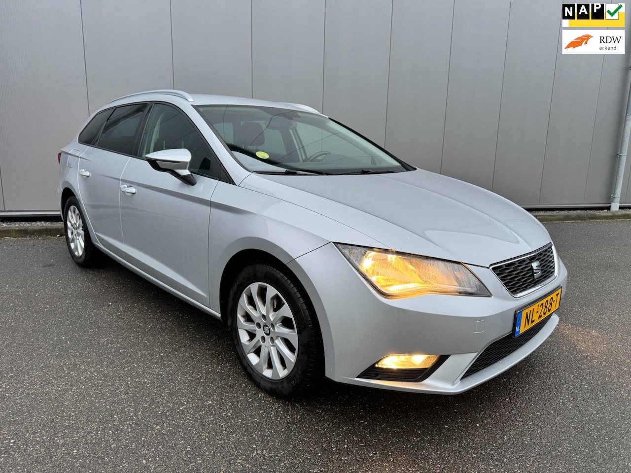 SEAT Leon ST - 1.6 TDI Style Connect AUTOMATIC NAVI CLIMA - AutoWereld.nl
