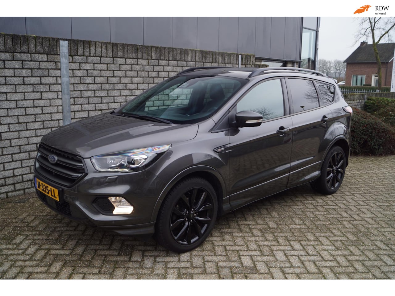 Ford Kuga - 1.5 EcoBoost ST-Line Leder/Alcantara Sportst Stoelverw Navi Camera Clima Apple Carplay Ada - AutoWereld.nl