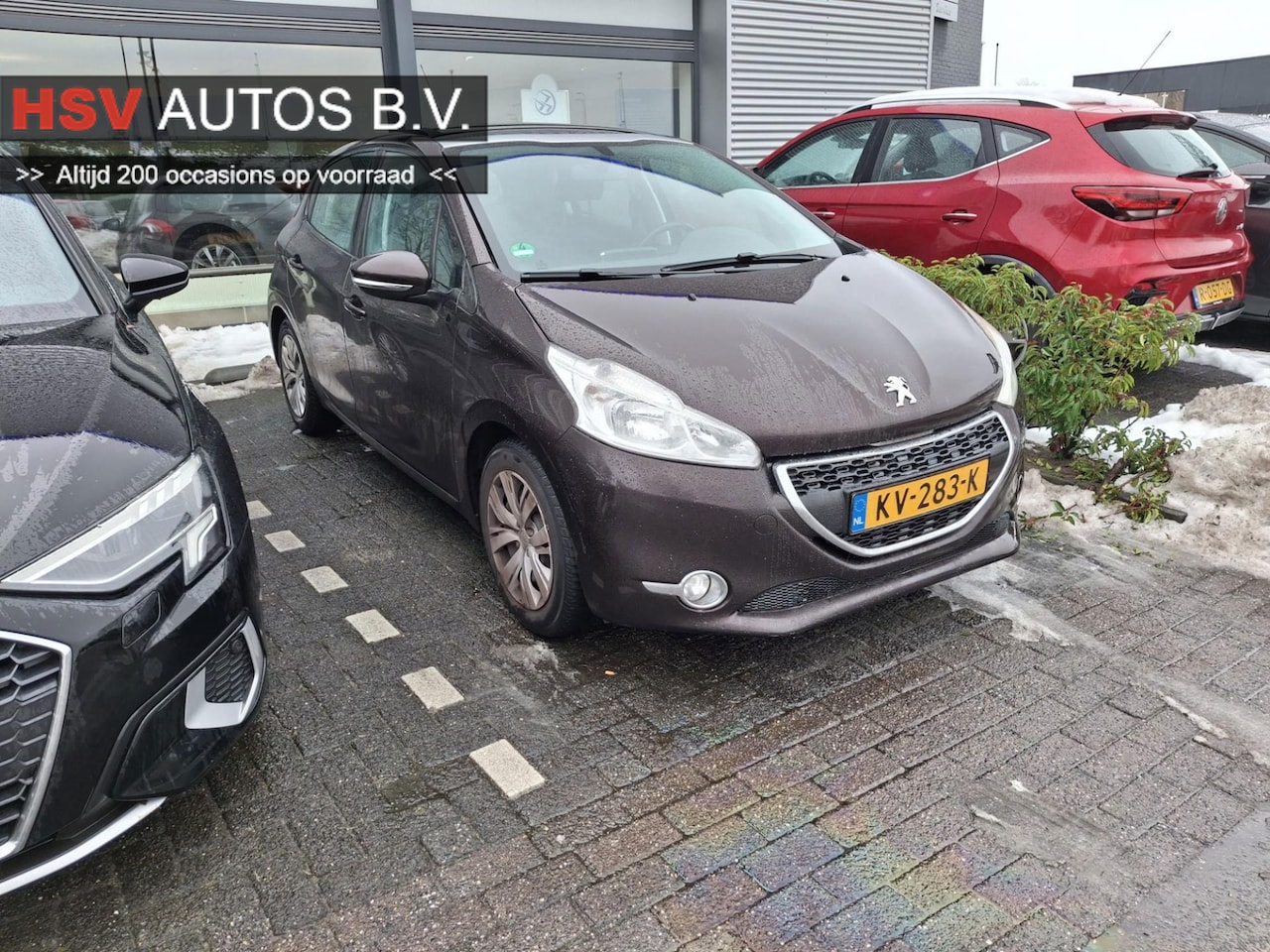 Peugeot 208 - 1.2 VTi Allure navi airco 4-deurs - AutoWereld.nl