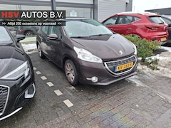 Peugeot 208 - 1.2 VTi Allure navi airco 4-deurs