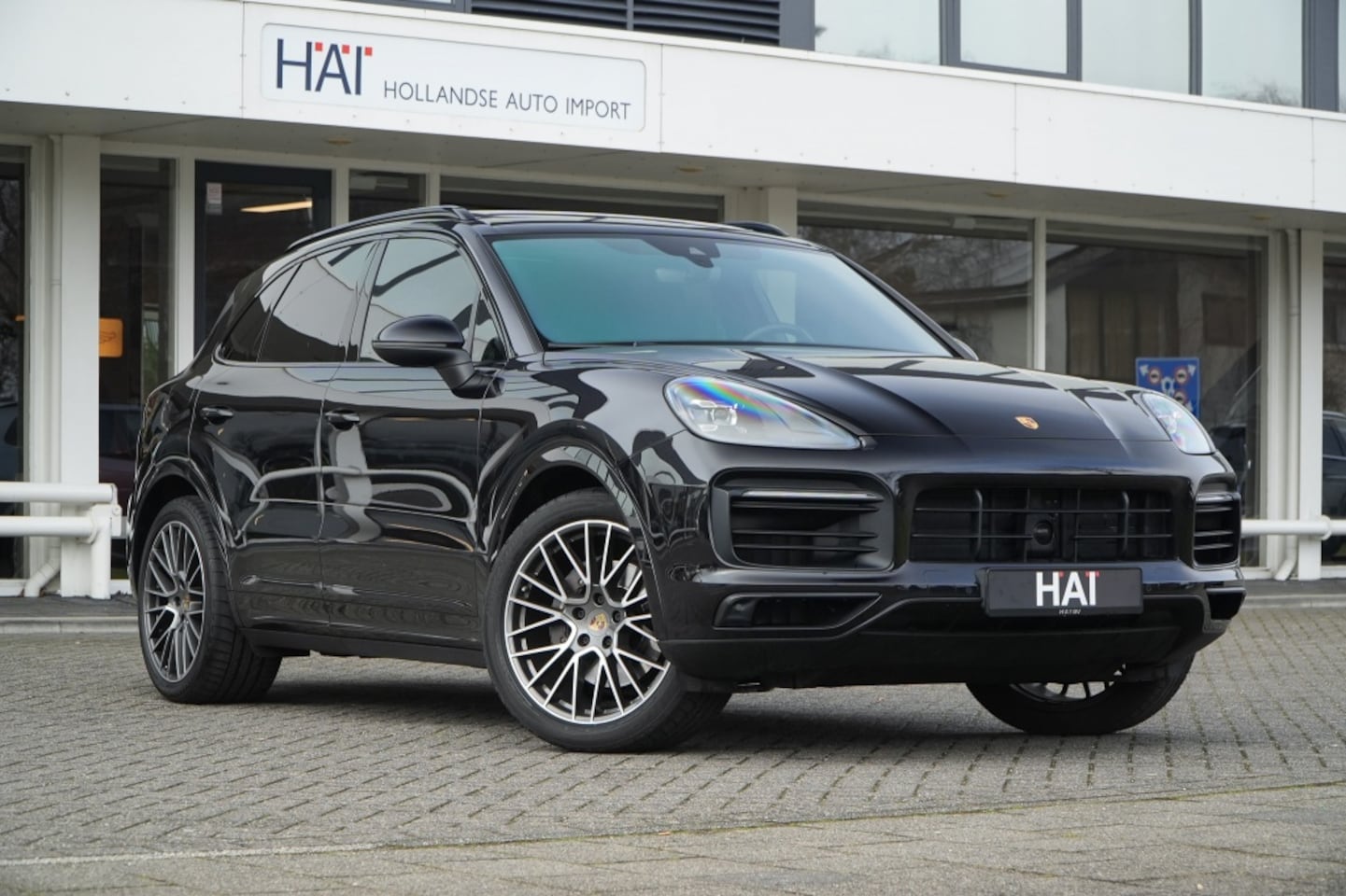 Porsche Cayenne - 3.0 E-Hybrid Platinum I Pano I ACC I Luchtvering I Trekhaak I - AutoWereld.nl