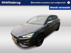 SEAT Leon - 1.4 TSI eHybrid PHEV FR / Navigatie / Camera / Parkeersensoren V+A / Memory seats / Lichtm