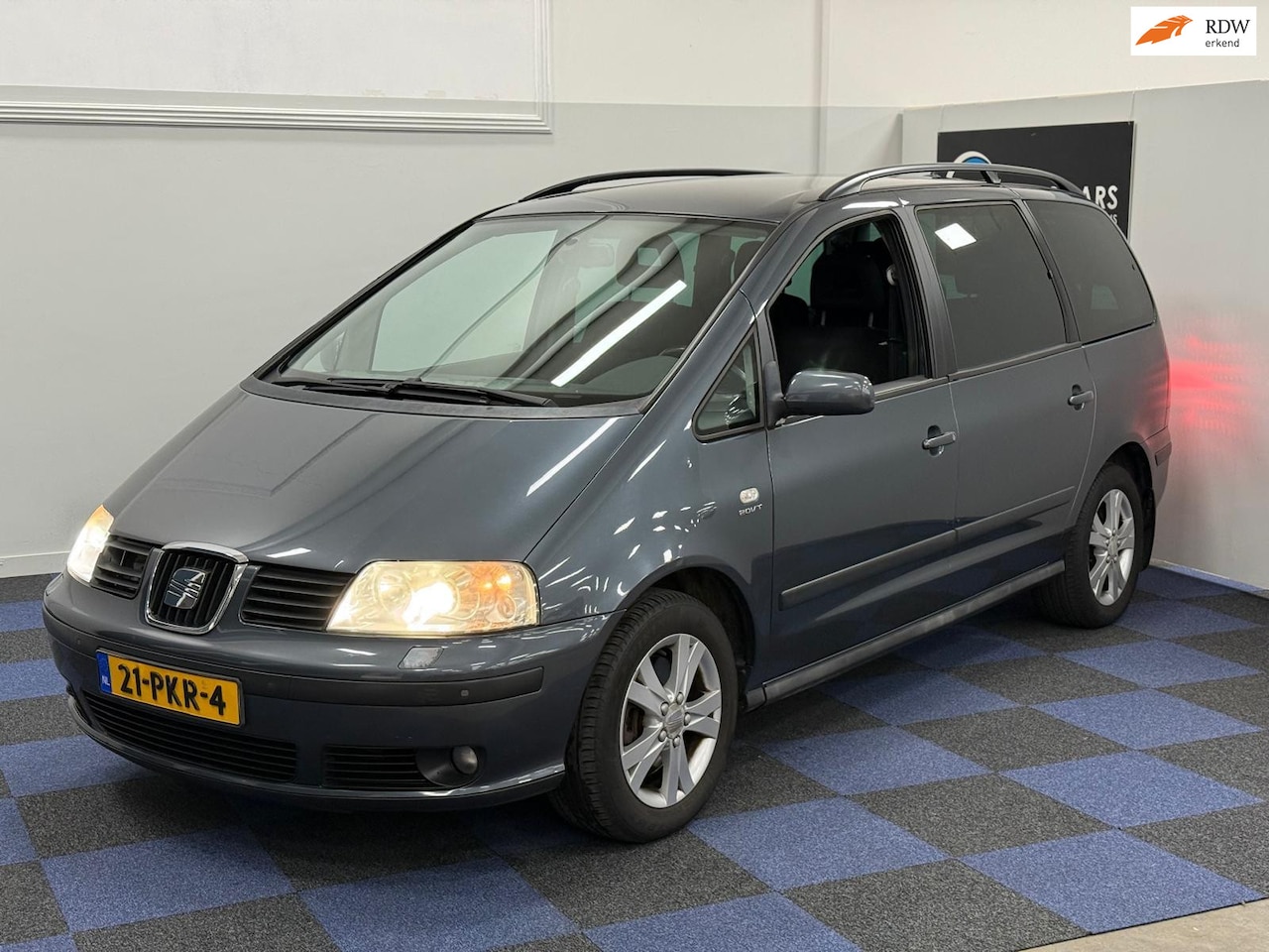 SEAT Alhambra - 1.8-20VT Active Style / 7 PERS / AUTOMAAT / NETTE AUTO - AutoWereld.nl