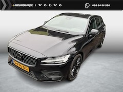 Volvo V60 - 2.0 B3 Essential Edition | Sport Pack | 19" Black Edition Velgen | Leder | Adaptieve Cruis