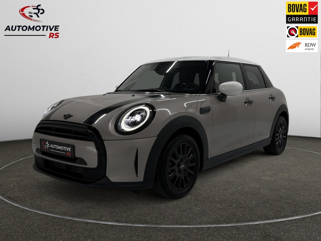 MINI Cooper - Mini 1.5 Navi Leer Camera PDC Carplay Keyless Go & Entry LM velgen Zwarte hemel Stoelverw. - AutoWereld.nl