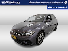 Volkswagen Polo - 1.0 TSI R-Line / Pano / Navigatie / Climate controle / Parkeersensoren V+A / Lichtmetaal 1
