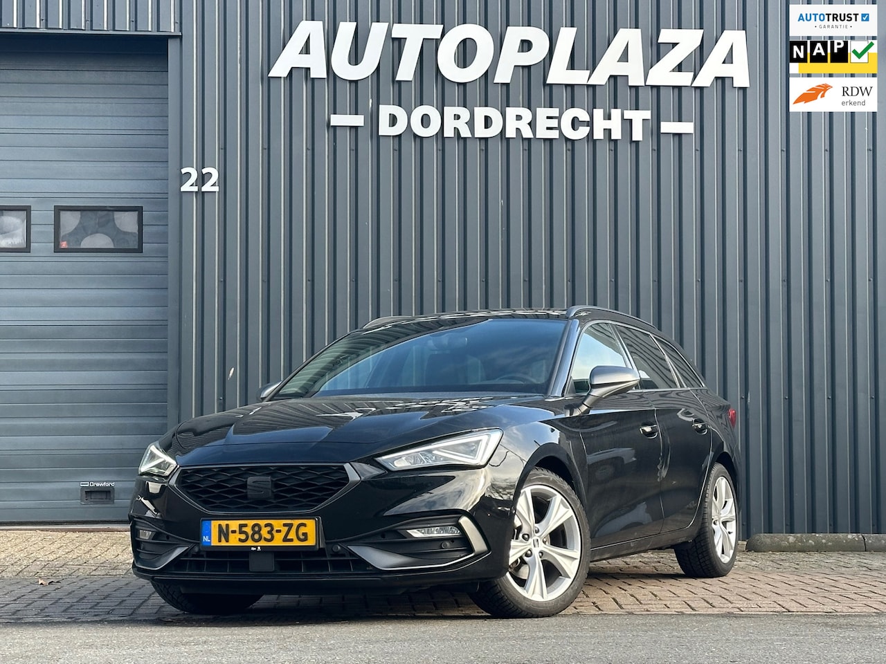 SEAT Leon Sportstourer - 1.0 eTSI FR Business Intense Virtual|Sfeer|Camer - AutoWereld.nl
