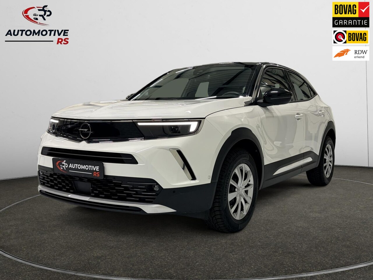 Opel Mokka - 1.2 T Leder Navi Camera PDC Climate Stoelverwarm. Carplay Cruise BTW auto - AutoWereld.nl
