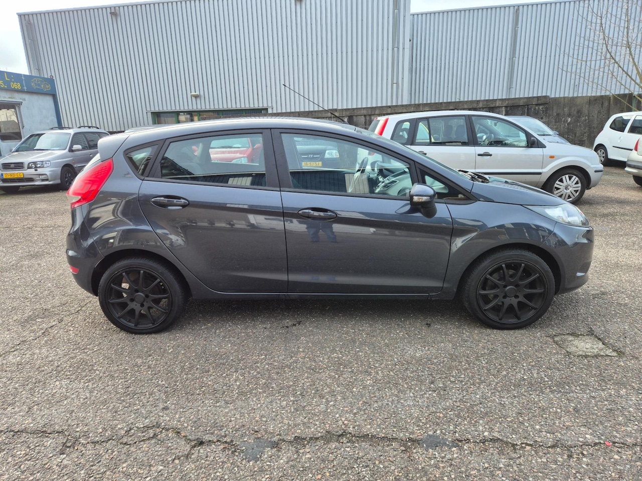Ford Fiesta - 1.25 Trend 1.25 Trend ,5 deurs, apk tot 4-2-2027 - AutoWereld.nl