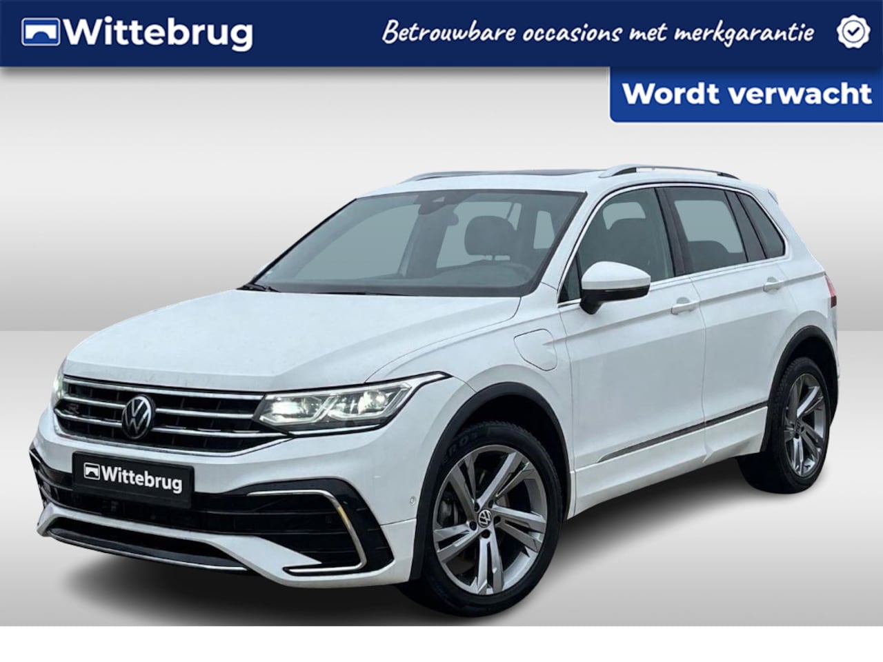 Volkswagen Tiguan - 1.4 TSI eHybrid 245pk DSG R-Line Business / Panoramadak / Zwenkbare Trekhaak / Elek Achter - AutoWereld.nl