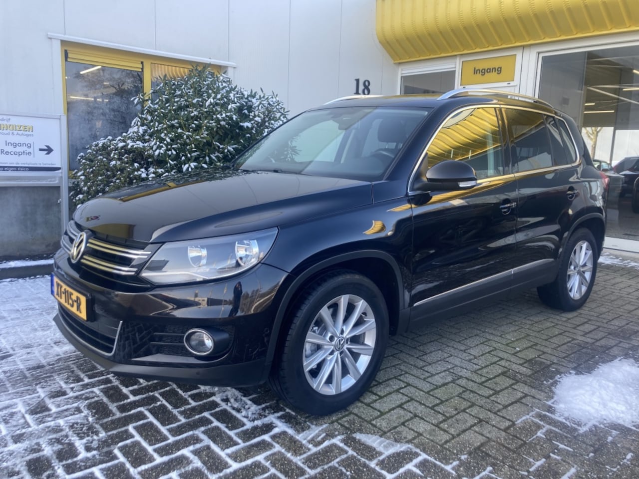 Volkswagen Tiguan - 1.4 TSI 125 PK Panoramadak Trekhaak - AutoWereld.nl