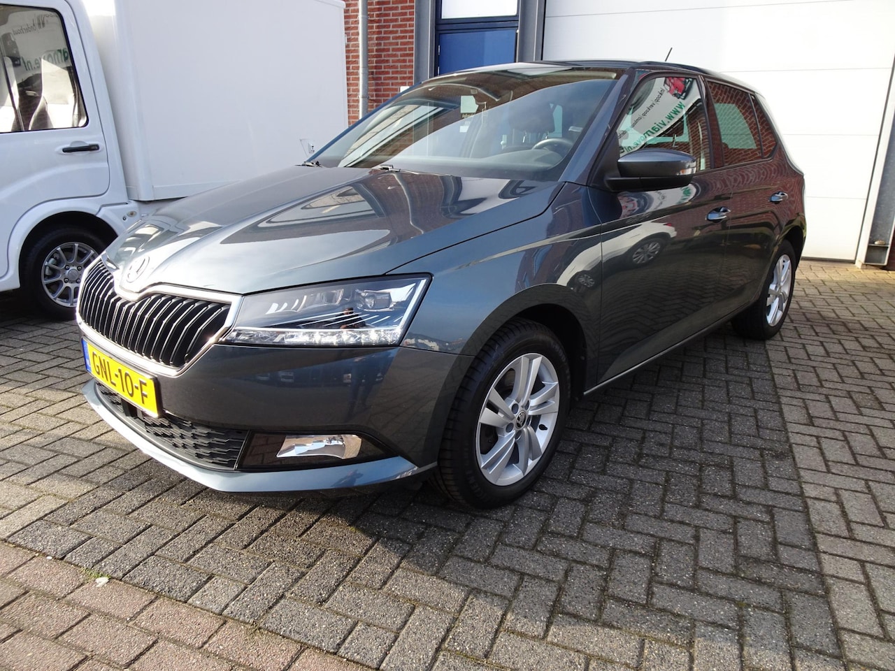 Skoda Fabia - 1.0 TSI Style Cruise control | Apple CarPlay | Keyless start/ parkeer sensoren - AutoWereld.nl