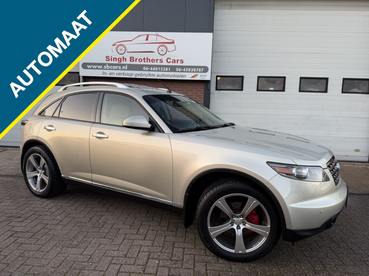 Infiniti FX - 35 AWD DAK XENON TREKHAAK Y-TIMMER INRUIL MOG !!! - AutoWereld.nl