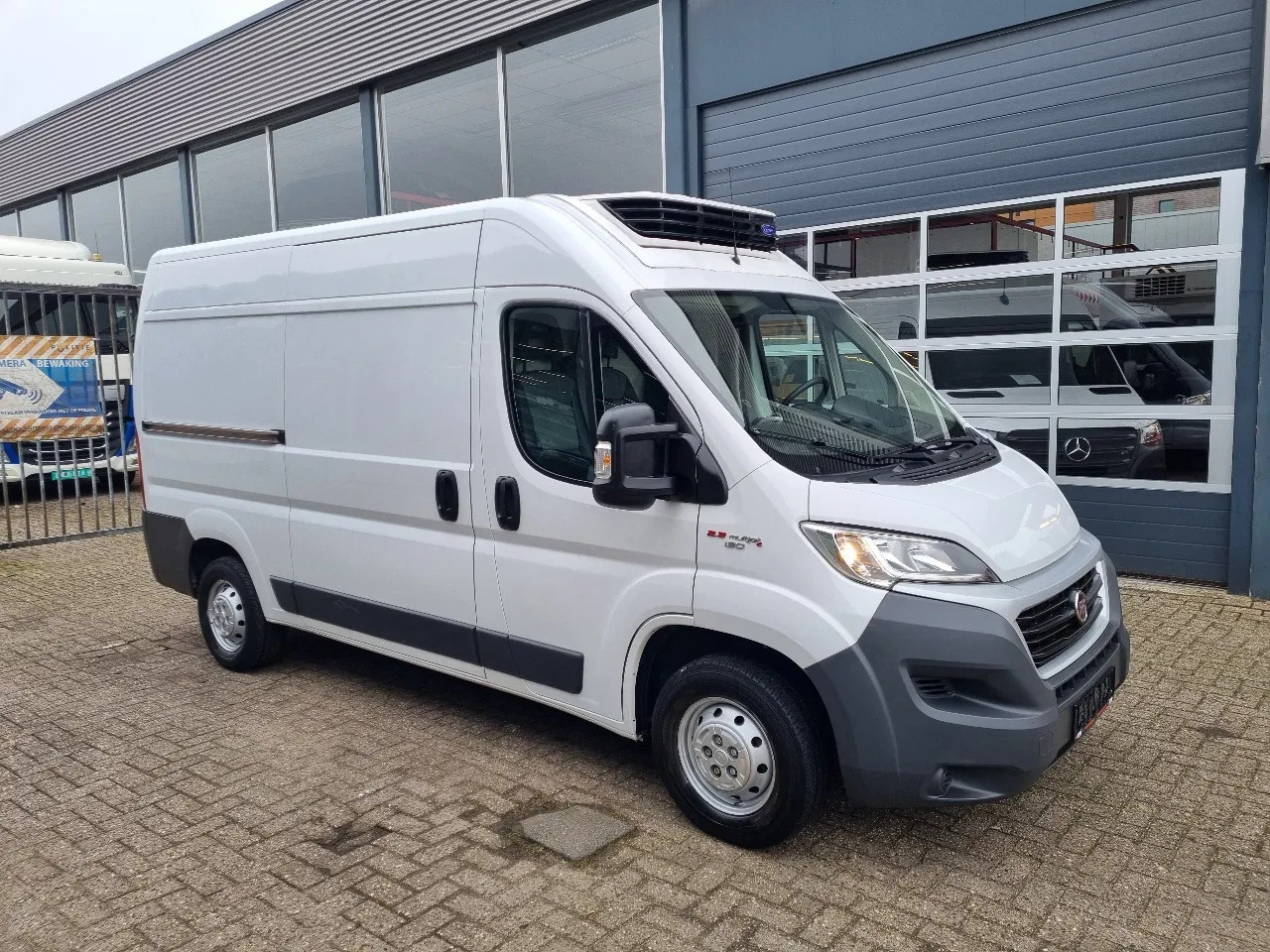 Fiat Ducato - 2.3 130 pk Koelwagen Xarios 300 st 230V +20C / -20C EURO 6 - AutoWereld.nl