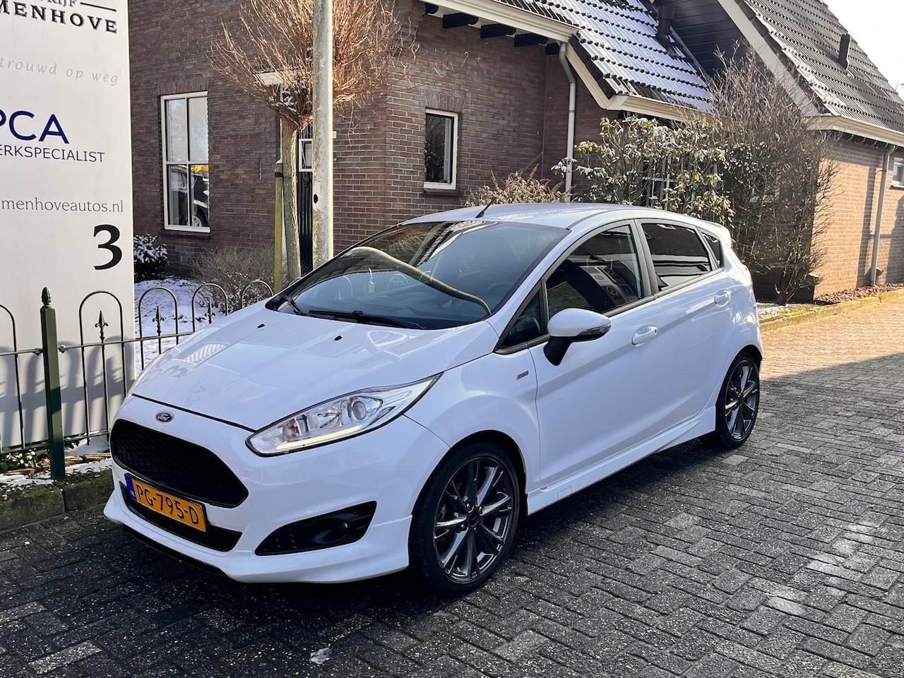 Ford Fiesta - 1.0 EcoBoost ST-Line 1.0 EcoBoost ST Line - AutoWereld.nl