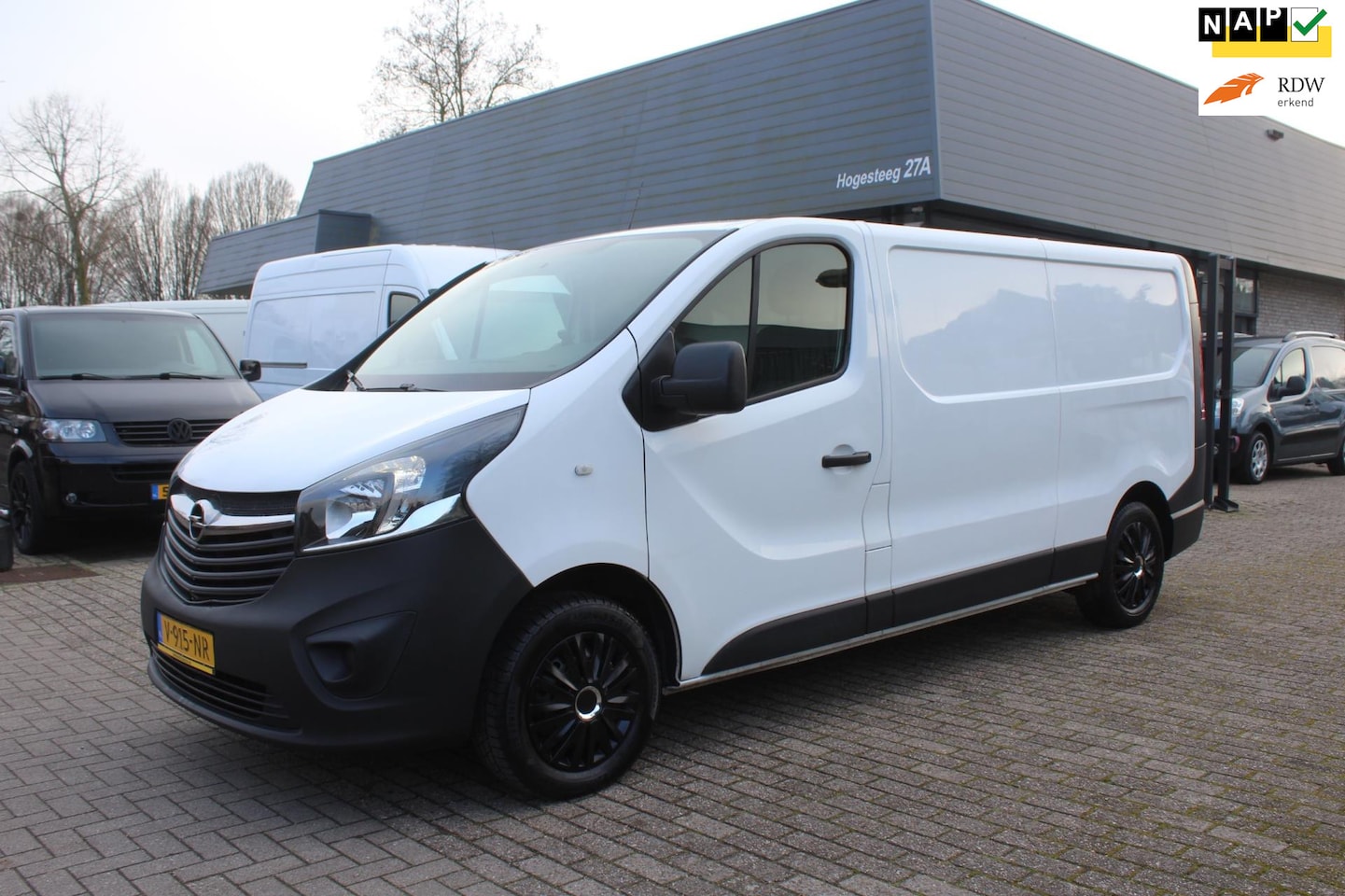 Opel Vivaro - LANGE UITV ZEER MOOIE GAVE BUS 1.6 CDTI L2H1 Edition - AutoWereld.nl