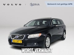 Volvo V70 - 2.0T Kinetic | Schuif kanteldak | Cruise control | Trekhaak | Parkeersensoren
