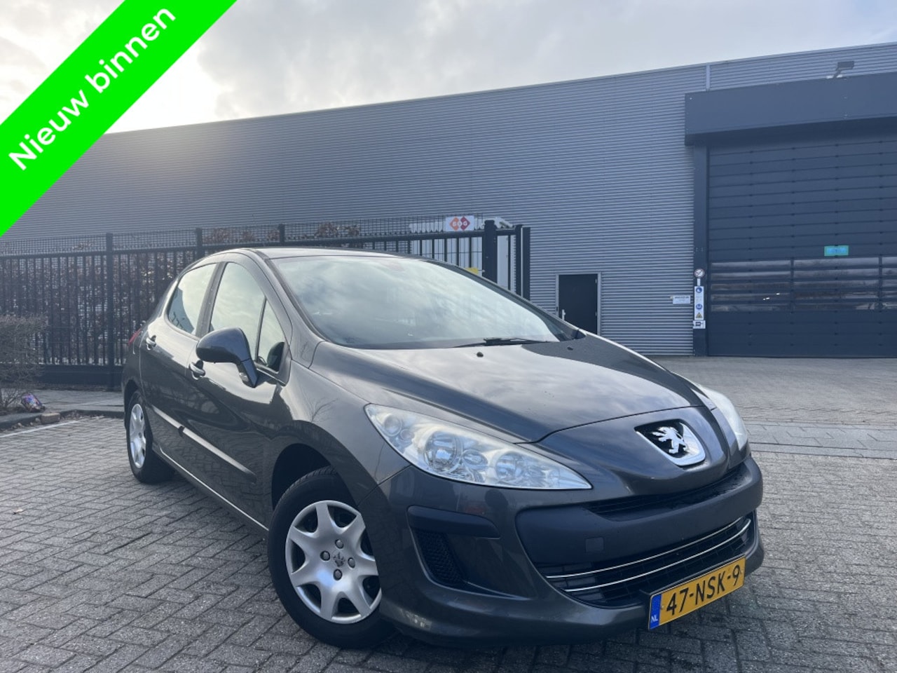 Peugeot 308 - 1.6 VTi X-line Clima Lage Km Nap New - AutoWereld.nl