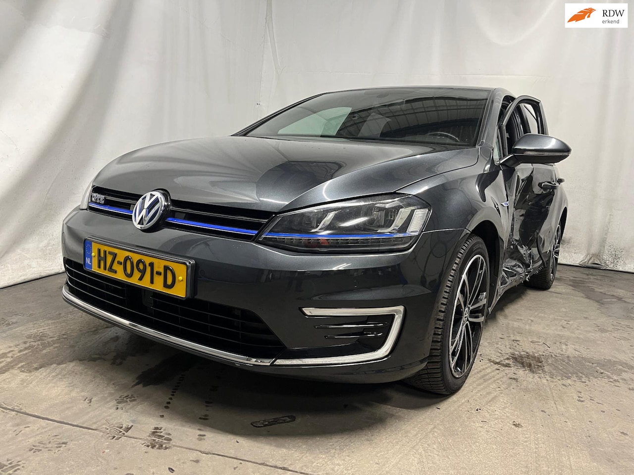 Volkswagen Golf - 1.4 TSI GTE - Frontschade - AutoWereld.nl