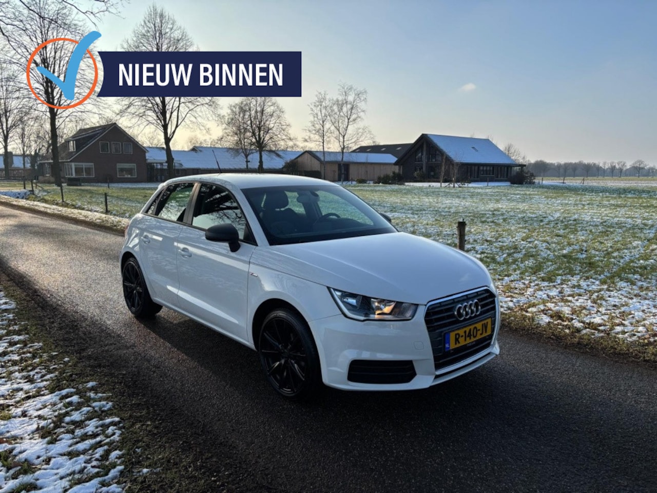 Audi A1 Sportback - 1.0 TFSI | S-line | Navigatie | Stoelverwarming | - AutoWereld.nl