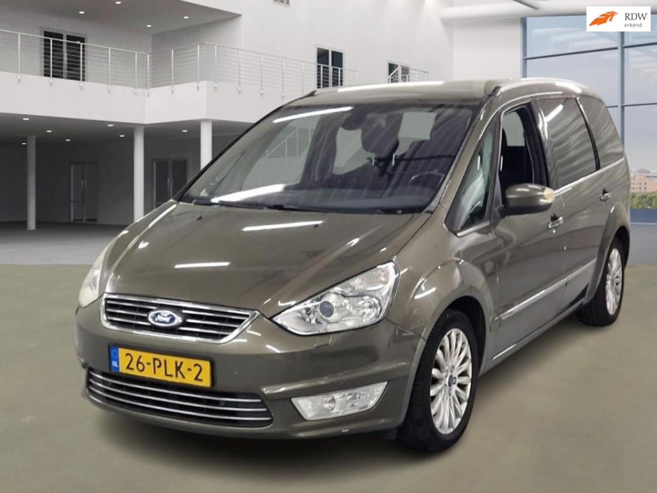Ford Galaxy - 2.0 TDCi Titanium 7p. AUT NAVI PSENSOR TREKHAAK 2 X SLEUTELS - AutoWereld.nl