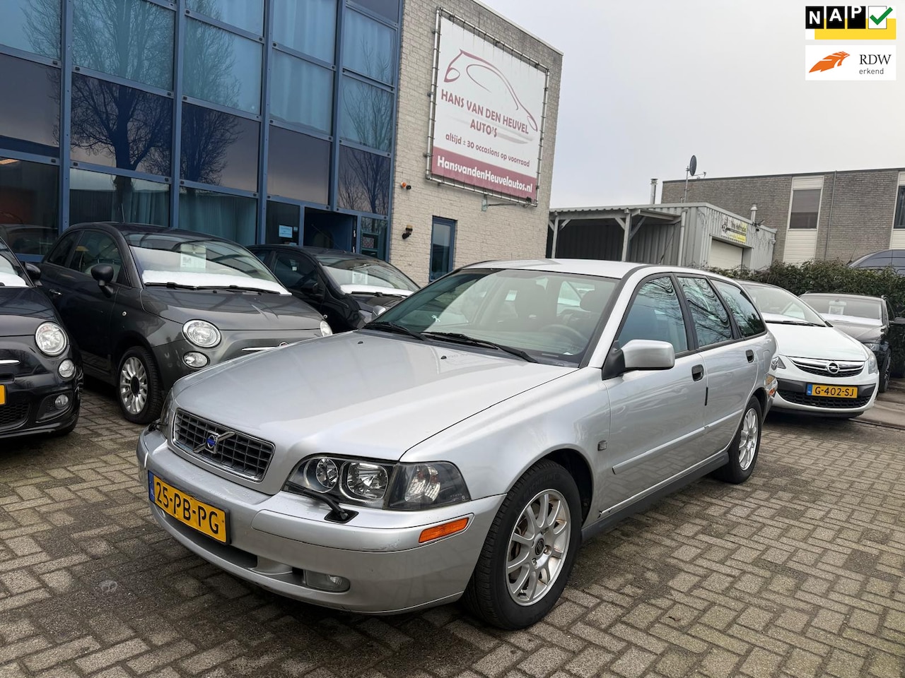 Volvo V40 - 1.8 Europa Airco, APK 01/27 - AutoWereld.nl