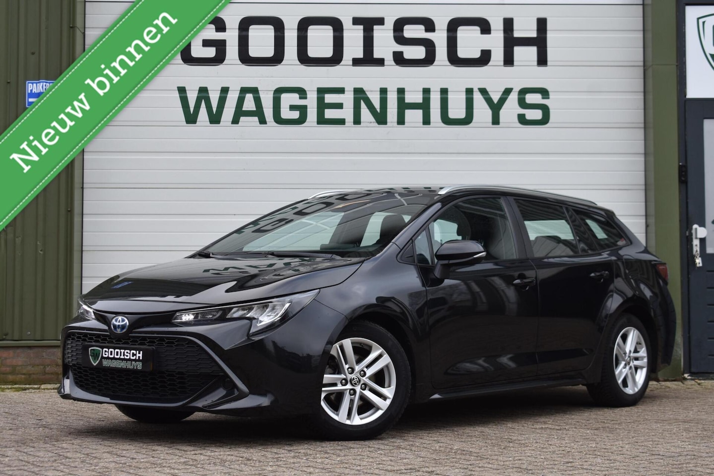Toyota Corolla Touring Sports - 1.8 Hybrid Active | Camera | Carplay | - AutoWereld.nl