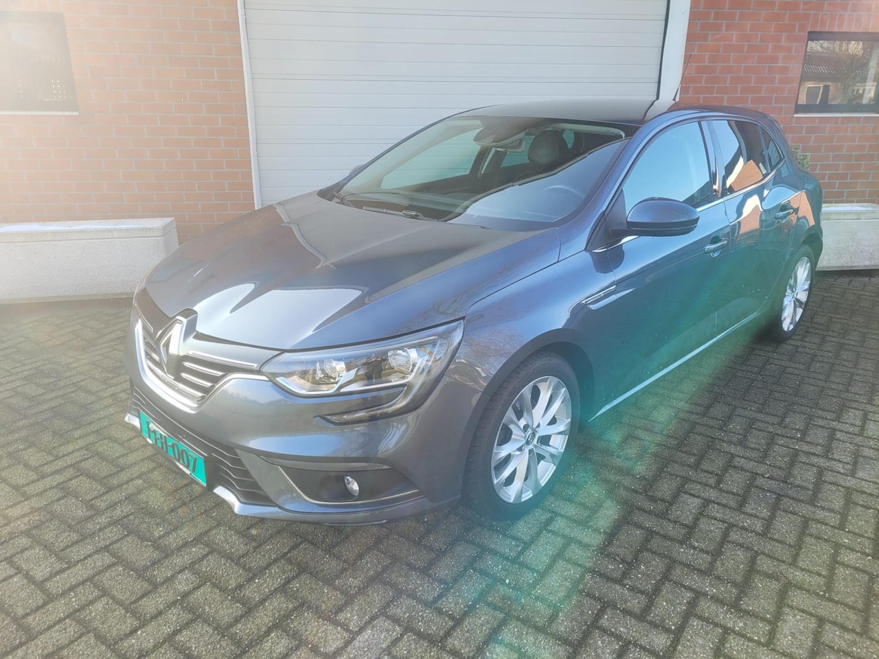 Renault Mégane - 1.2 TCe Zen Keylles | Navi | Cruise | Clima - AutoWereld.nl