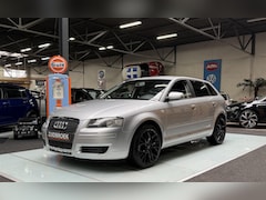 Audi A3 - 1.6 Nette Auto Clima 19''sportvelgen