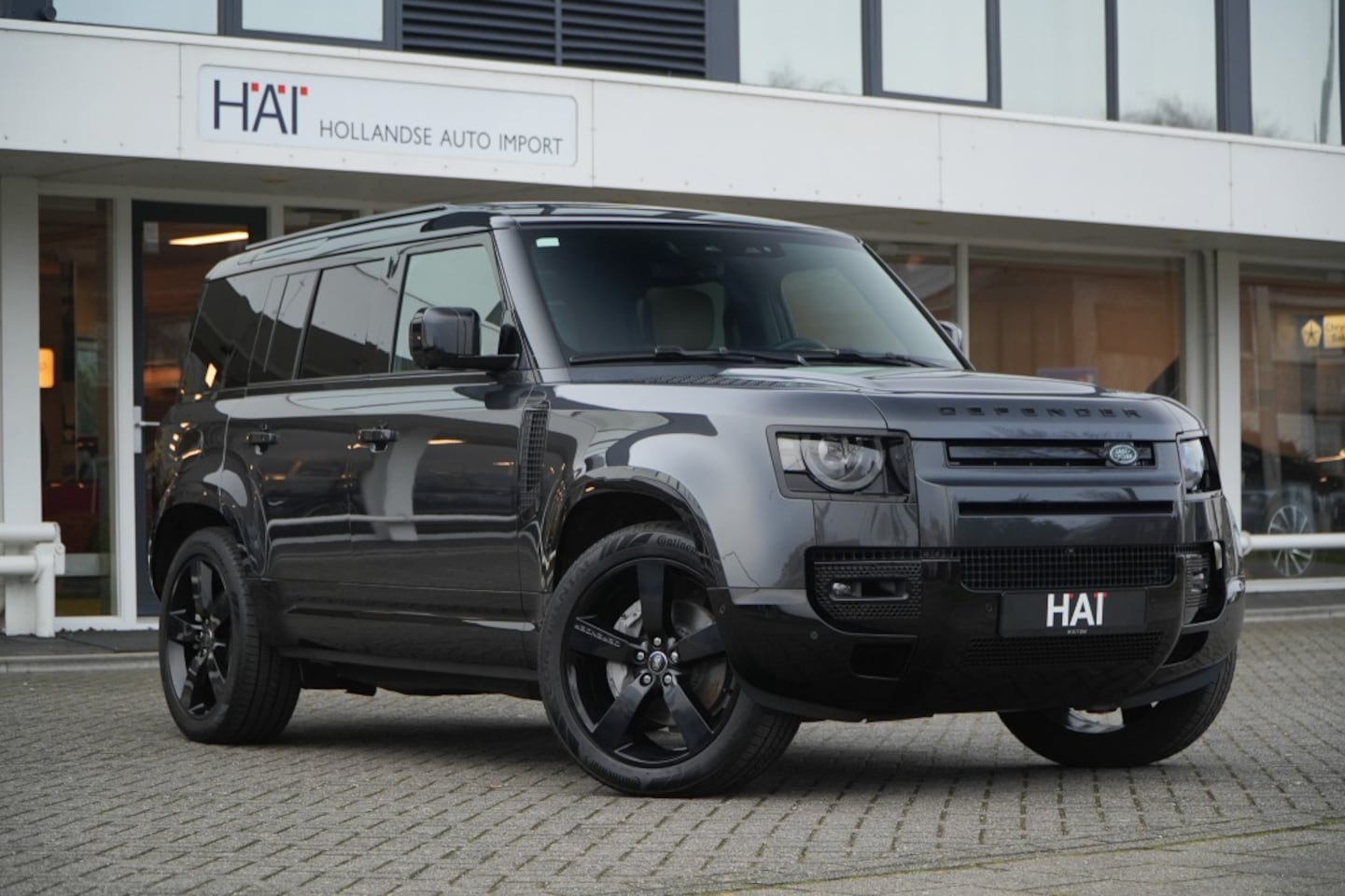 Land Rover Defender 110 - 2.0 P300e 110X Dynamic HSE I Pano I ACC I Trekhaak I Head-up I - AutoWereld.nl