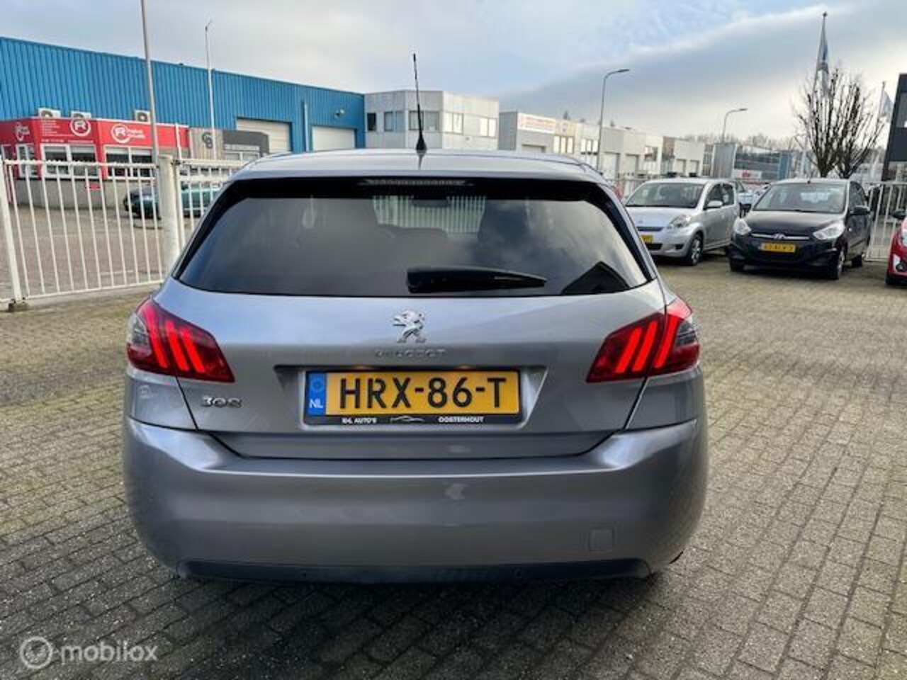 Peugeot 308 - 1.2 PureTech Blue Lease Premium 1.2 PureTech Blue Lease Premium - AutoWereld.nl