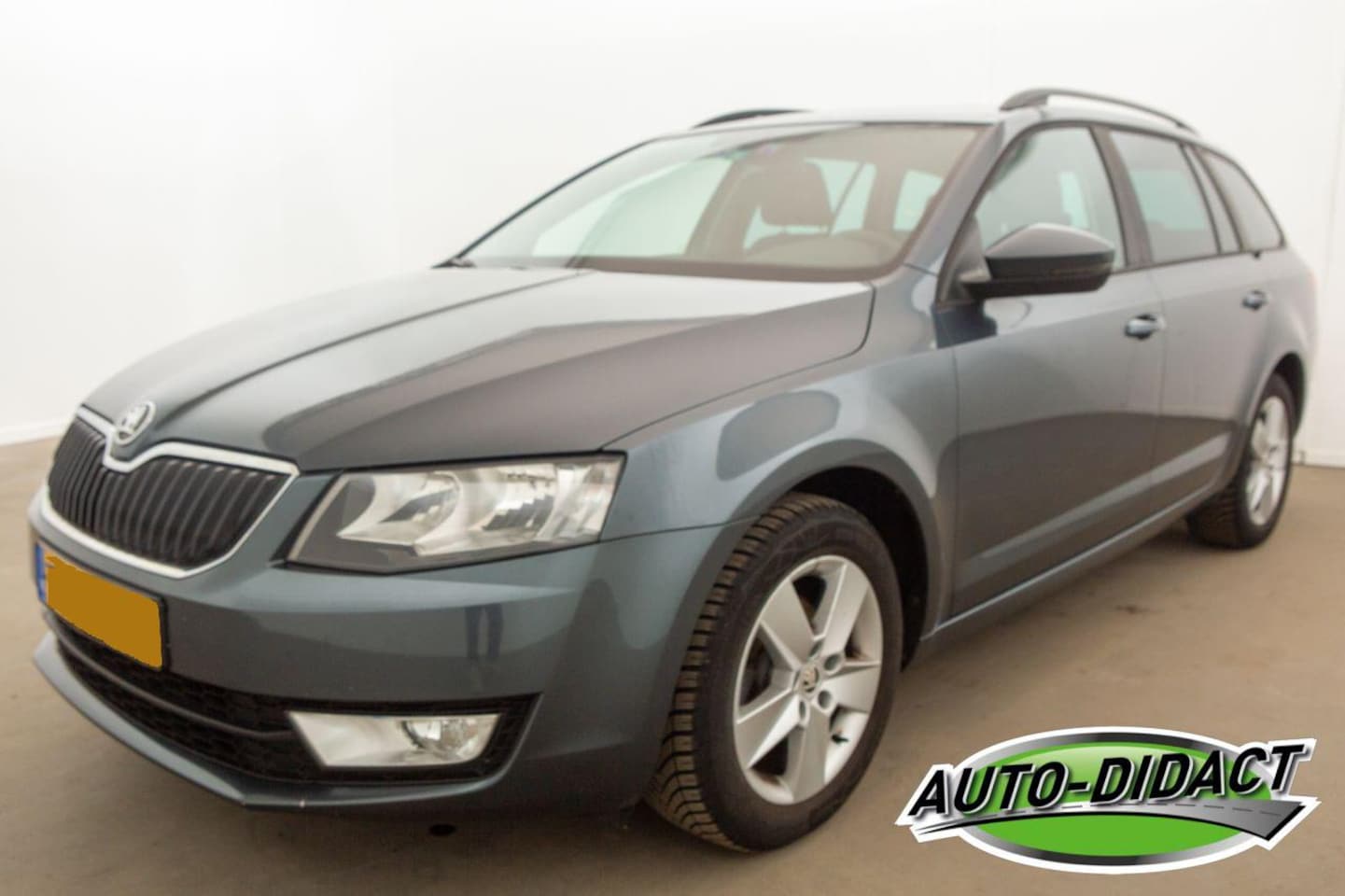 Skoda Octavia - 1.2 TSI Clima Navi Greentech Ambition Businessline - AutoWereld.nl