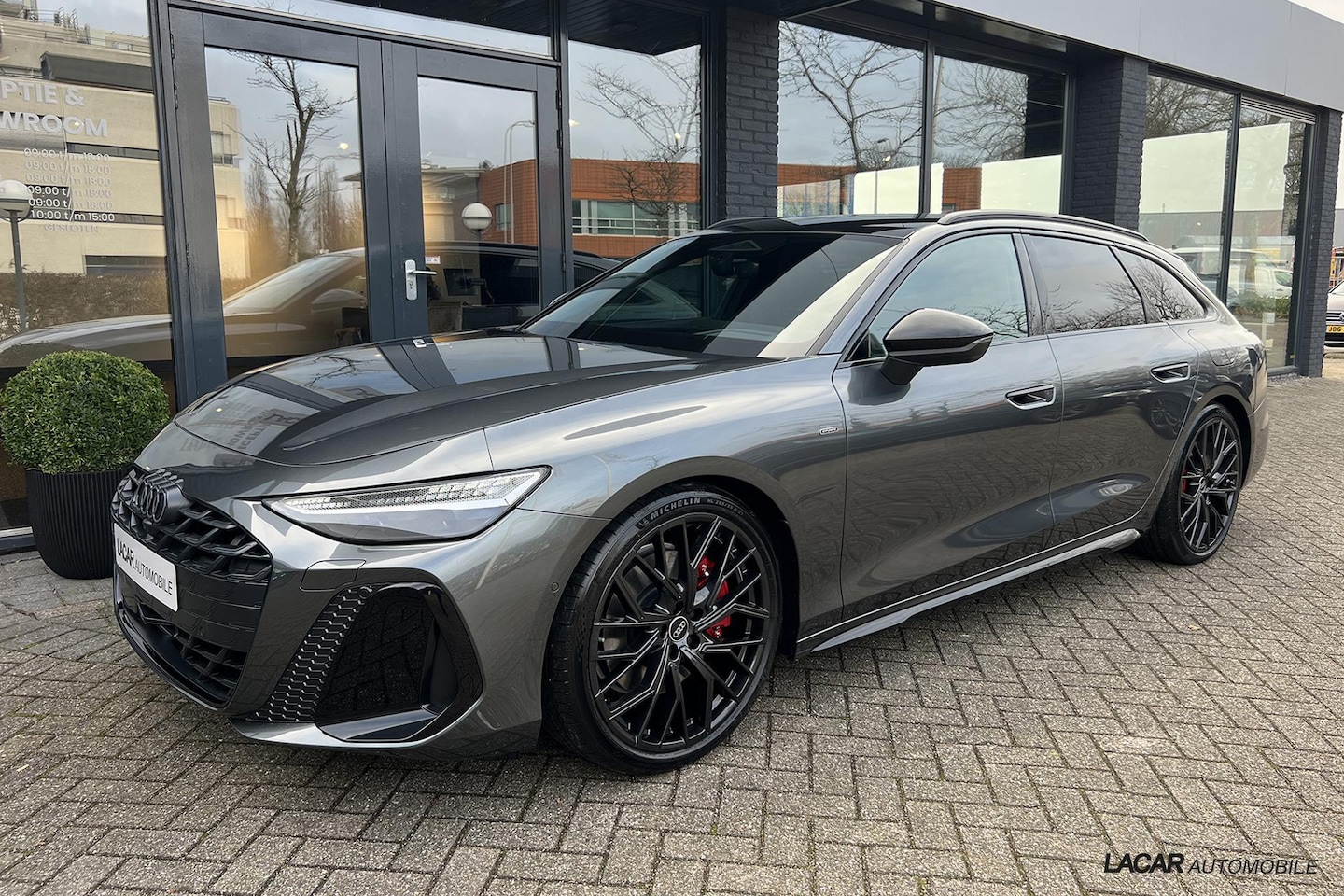 Audi A6 Avant - 2.0 e-hybrid quattro S edition Competition 2.0 e-hybrid quattro S edition Competition I - AutoWereld.nl