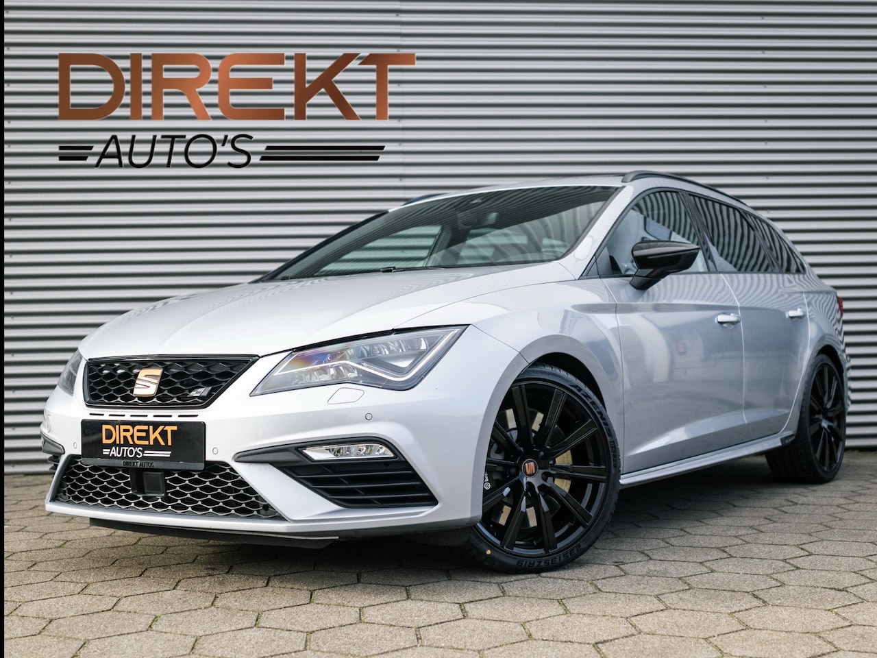 SEAT Leon ST - CUPRA 300 4DRIVE PERFORMANCE PANO BREMBO BEATS - AutoWereld.nl