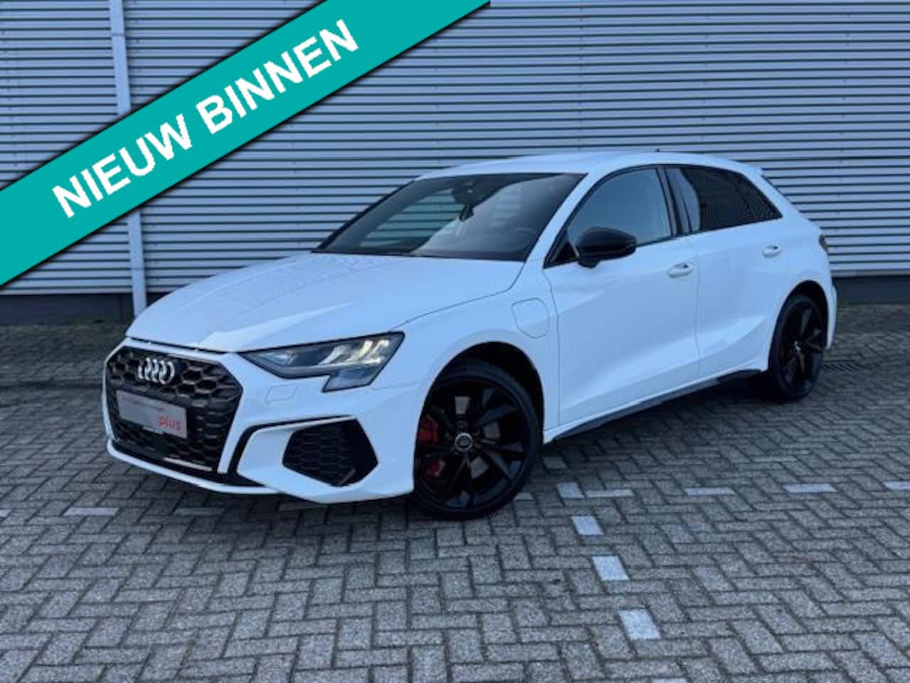 Audi A3 Sportback - 45 TFSI e S Black edition Competition,Stoelverwarming,Carplay,Sportstoelen, - AutoWereld.nl