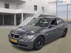 BMW 3-serie - 318i High Executive AUTOMAAT PSENSOR CRUISE 2 X SLEUTELS