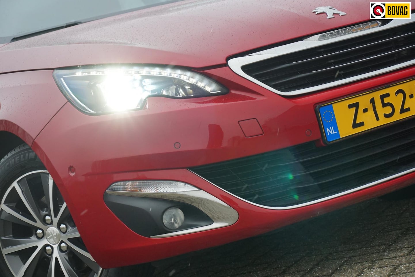 Peugeot 308 SW - 1.2 PureTech 130pk Allure - Rouge Ultimate - Topstaat - AutoWereld.nl