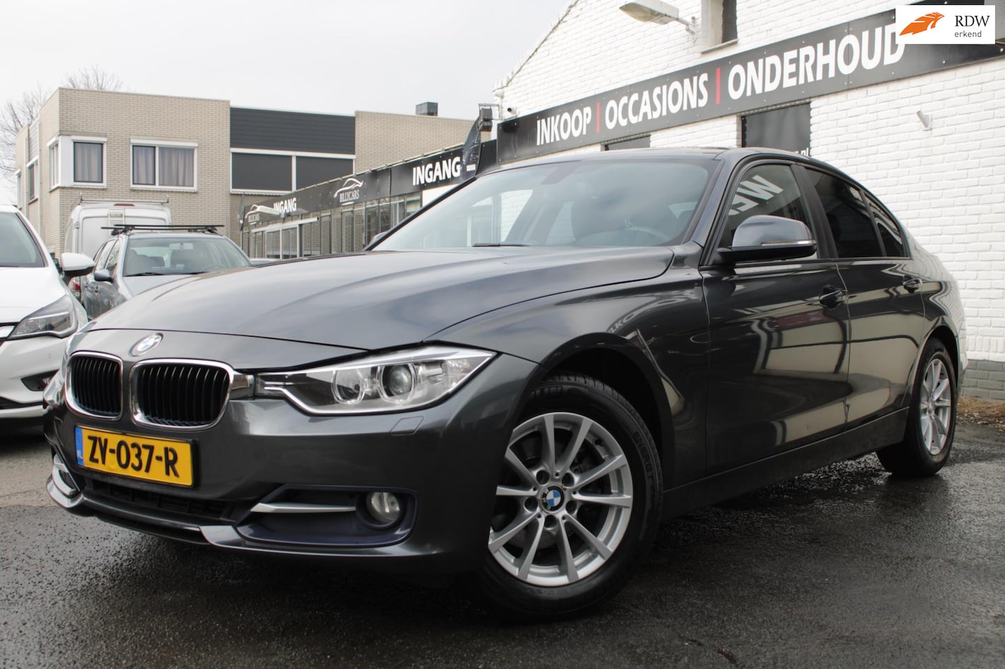 BMW 3-serie - 316i High Executive | Airco | Navi |Elec ramen | Stoelverwarming | Parkeersensor | - AutoWereld.nl