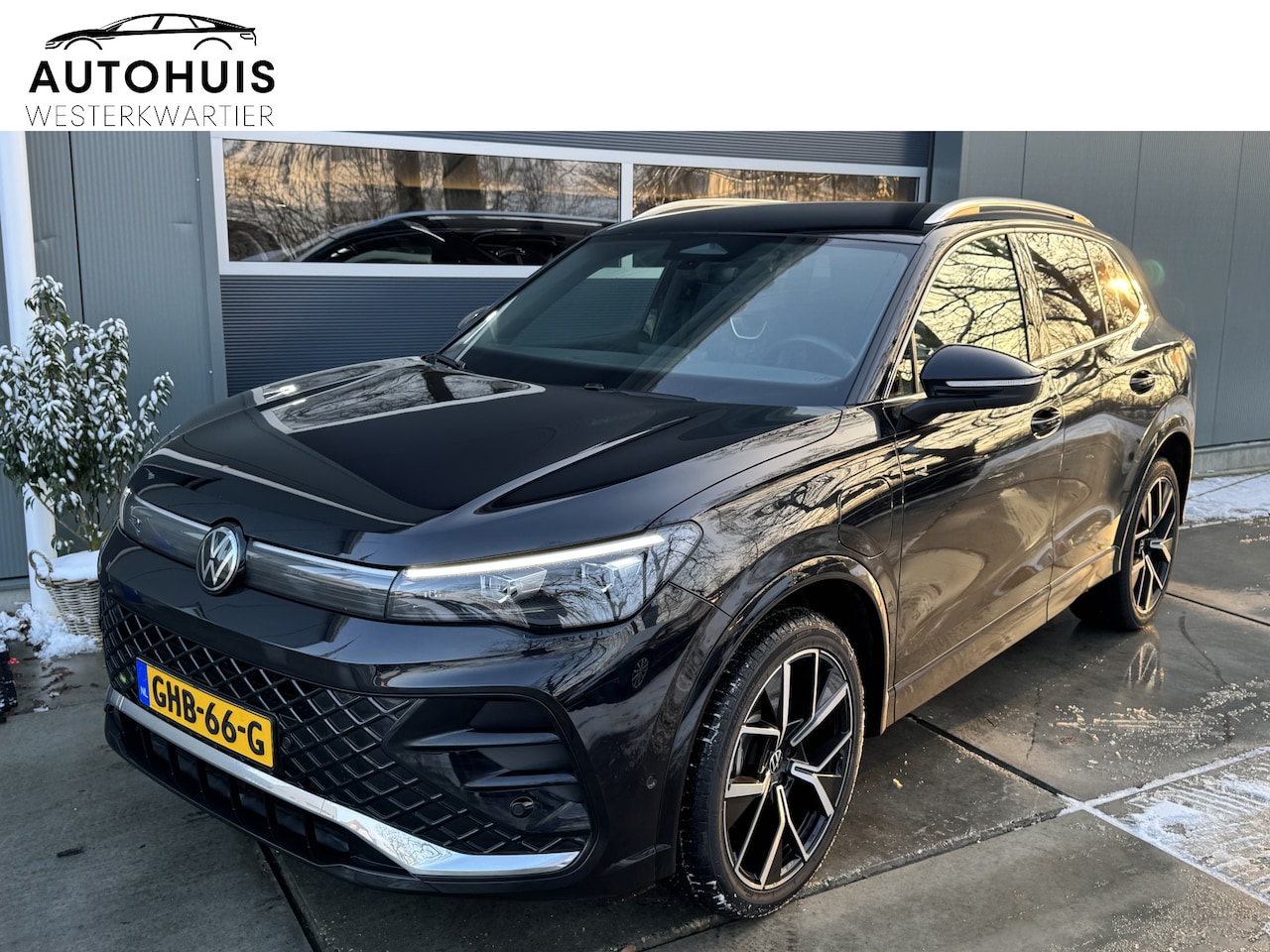 Volkswagen Tiguan - 1.5 eHybrid 204pk R-Line Business Assistentie pakket 20" Leeds velgen Winterpakket - AutoWereld.nl