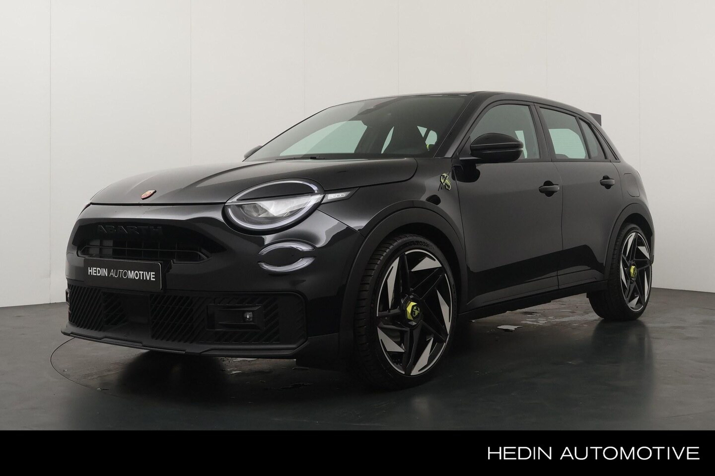 Fiat 600e - Abarth Turismo 54 kWh Abarth Turismo 54 kWh - AutoWereld.nl