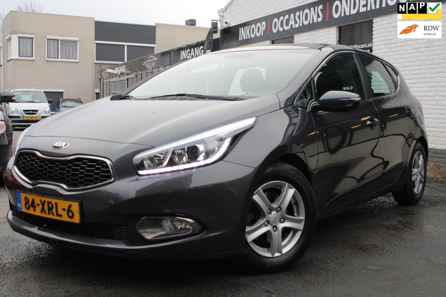 Kia Cee'd - 1.6 GDI Plus Pack | Airco | Cruise Control | Parkeersensoren & Camera | Navi | Elec ramen - AutoWereld.nl