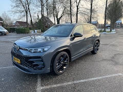 Volkswagen Tayron - 1.5 eHybrid R-Line Edition 272PK + Fabrieksgarantie